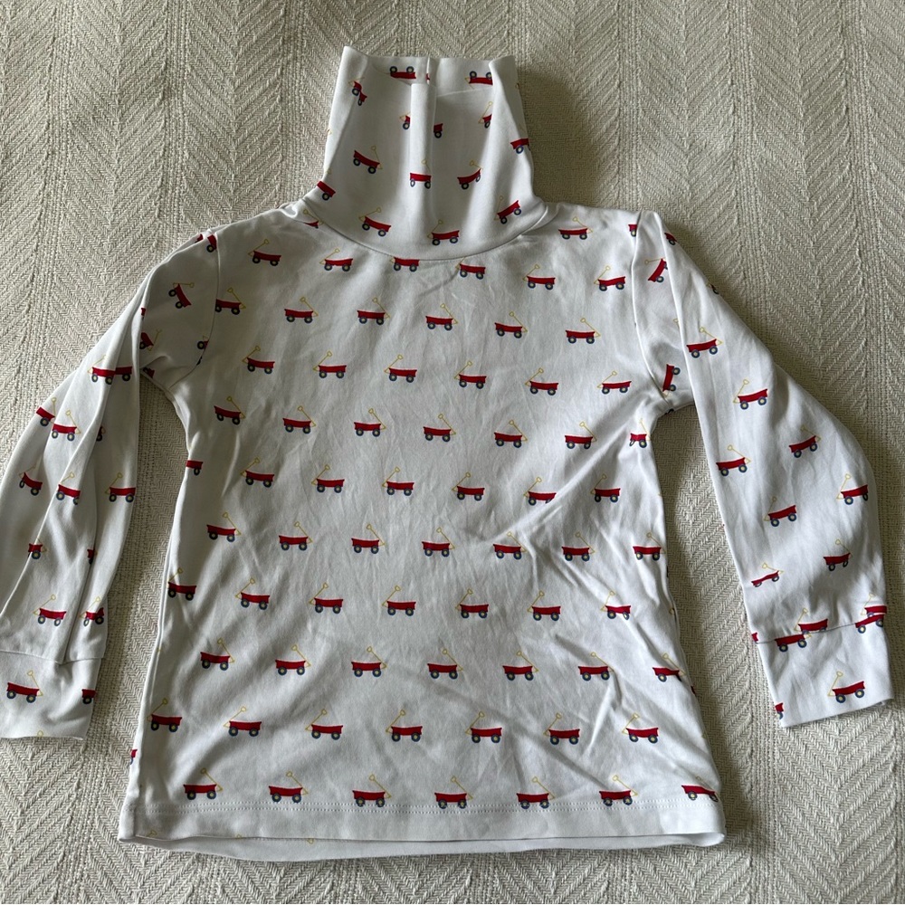 Little English turtleneck red wagon